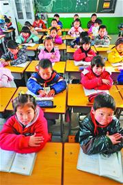 在北苑小學(xué)近500名小學(xué)生中，外來務(wù)工人員的子女占了大多數(shù)。