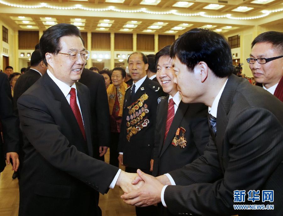 中共中央國務(wù)院在京舉行春節(jié)團(tuán)拜會