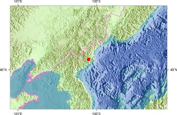 這張來自中國地震局網(wǎng)站的地圖標(biāo)出了北京時(shí)間2月12日10時(shí)57分朝鮮發(fā)生地震的位置。 新華社發(fā)（中國地震局）