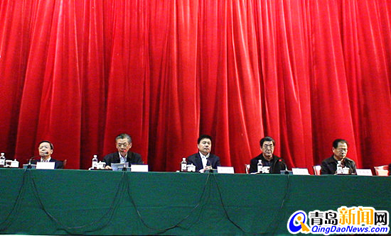 3月22日，全市關(guān)工委工作會(huì)議在八大關(guān)小禮堂召開